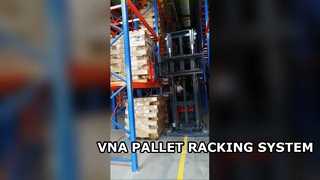 Hệ thống giá đỡ pallet lối đi rất hẹp (VNA) Lưu trữ mật độ cao cho không gian tối đa