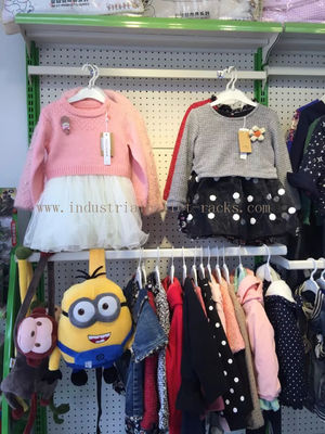 Mua Mặt hàng may mặc màn hình Racks Metal trắng màu Đối với cửa hàng bán lẻ sản xuất trực tuyến