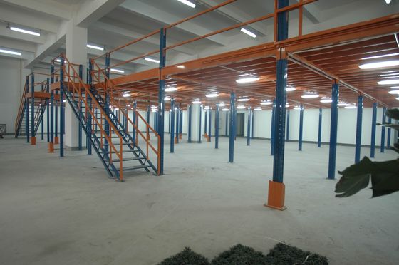 Mua Trọng lượng nặng sàn công nghiệp Mezzanine, nền tảng công nghiệp phụ tùng ô tô với sàn thép sản xuất trực tuyến