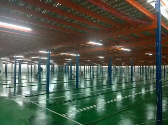 Sàn lửng công nghiệp bằng thép nhiều tầng hạng nặng / trung bình với màu Xanh lam và Cam