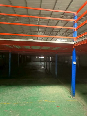 Sàn lửng công nghiệp bằng thép nhiều tầng hạng nặng / trung bình với màu Xanh lam và Cam