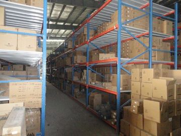 bột sơn / mạ kẽm hoàn thành nhiệm vụ nặng nề giá đỡ kệ lưu trữ nhà máy